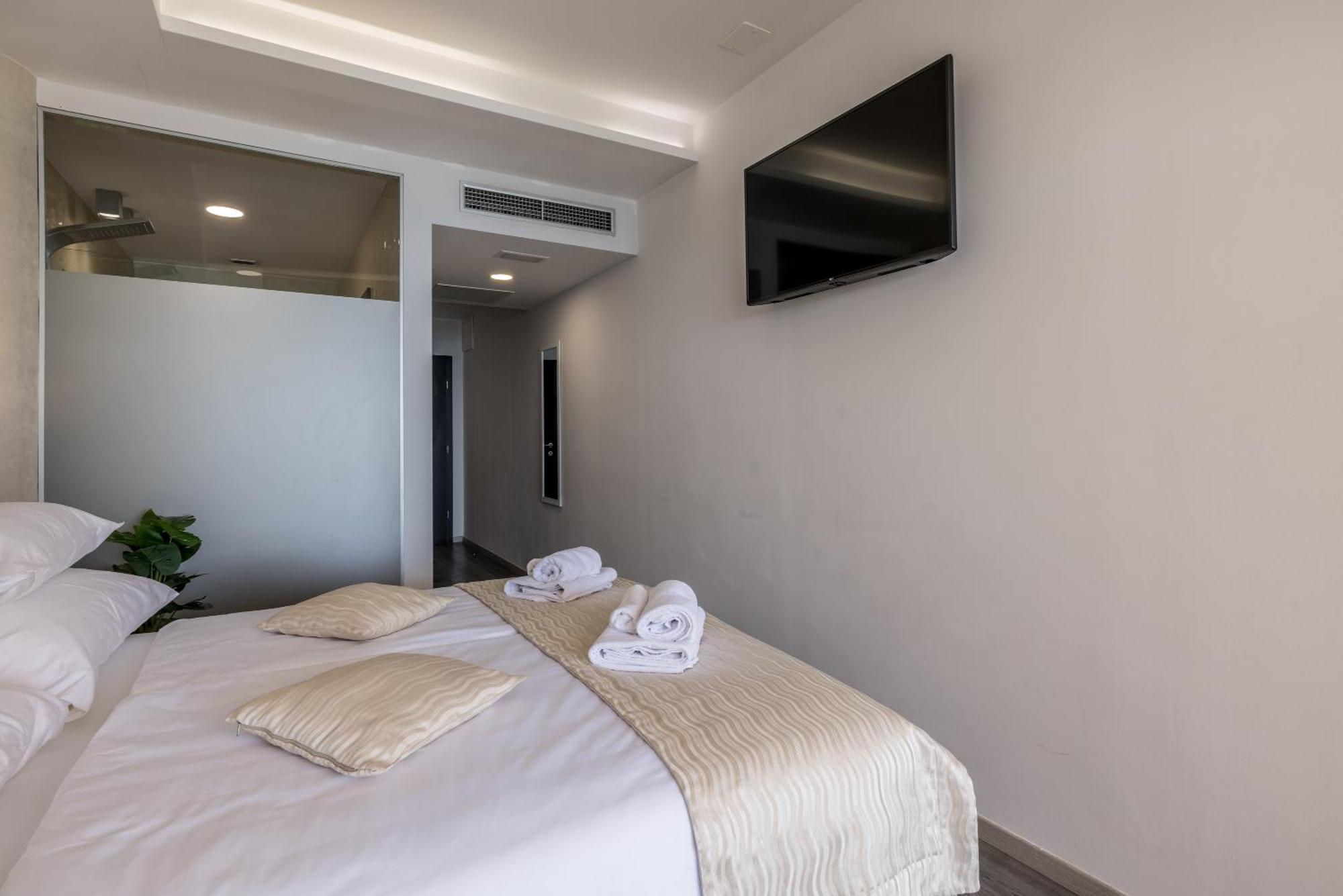 Sea View Luxury Rooms Seven Of Nine Split Exterior foto