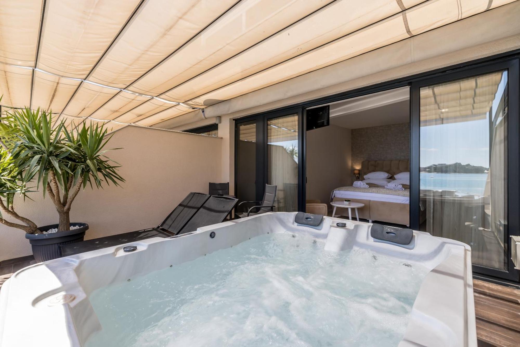 Sea View Luxury Rooms Seven Of Nine Split Exterior foto